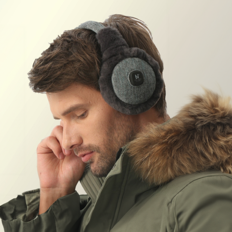 Qinux MuffiTherm heated earmuffs gallery image 1