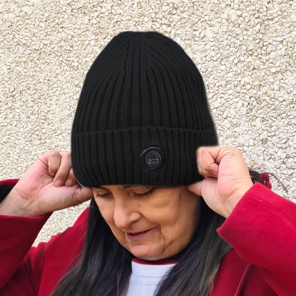 Qinux TechiHet heated beanie gallery image 4